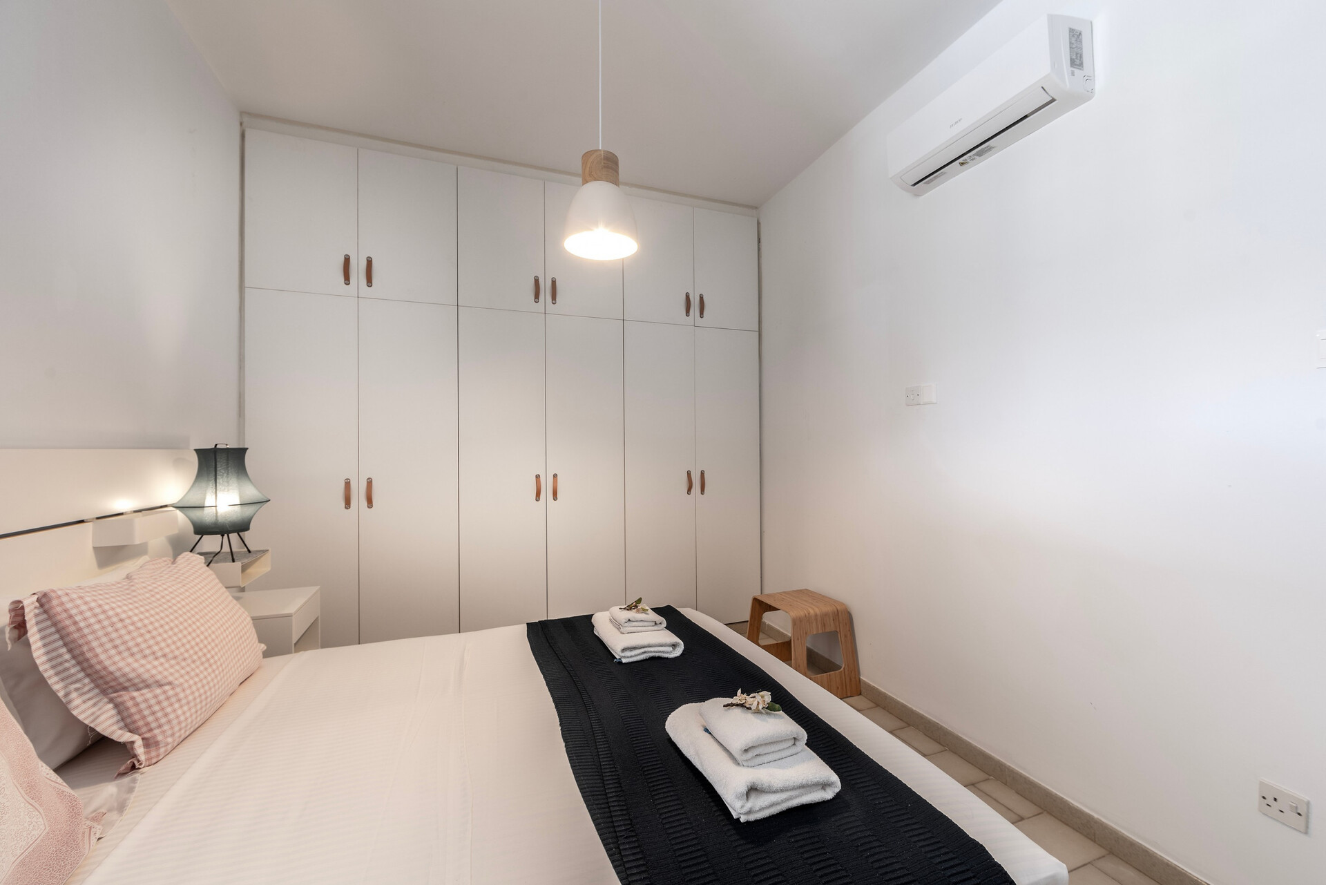 Sodoben apartma H2O v bližini plaže Ayia Triada