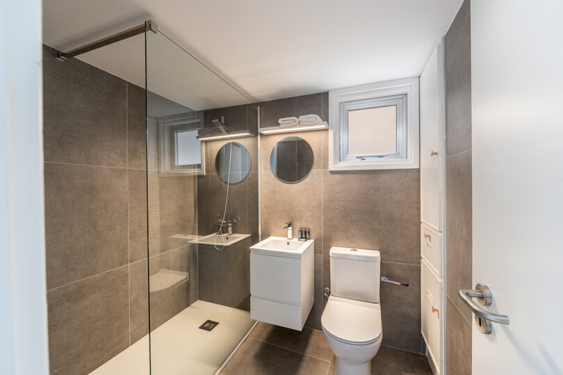 Sodoben apartma H2O v bližini plaže Ayia Triada
