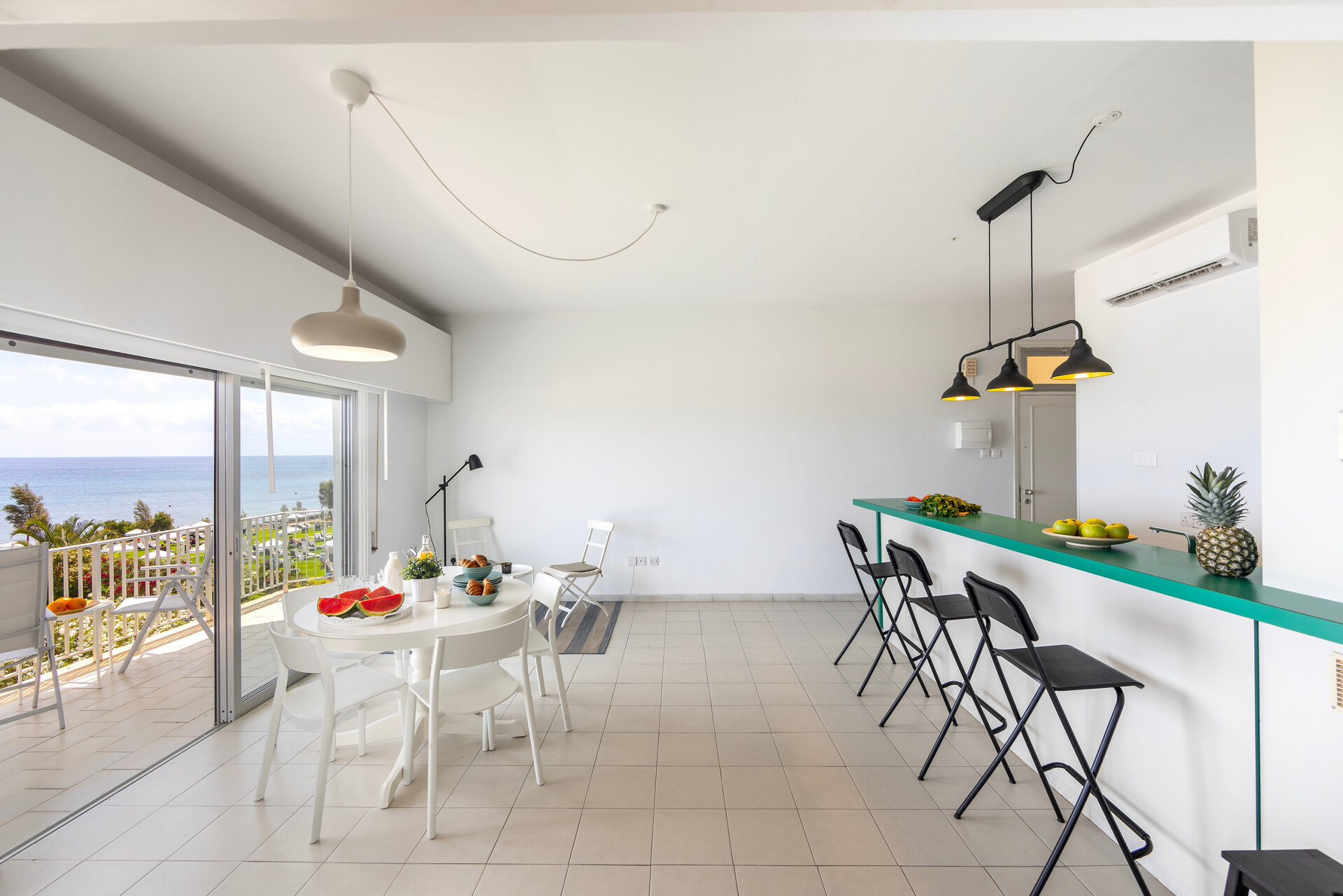 Sodoben apartma H2O v bližini plaže Ayia Triada