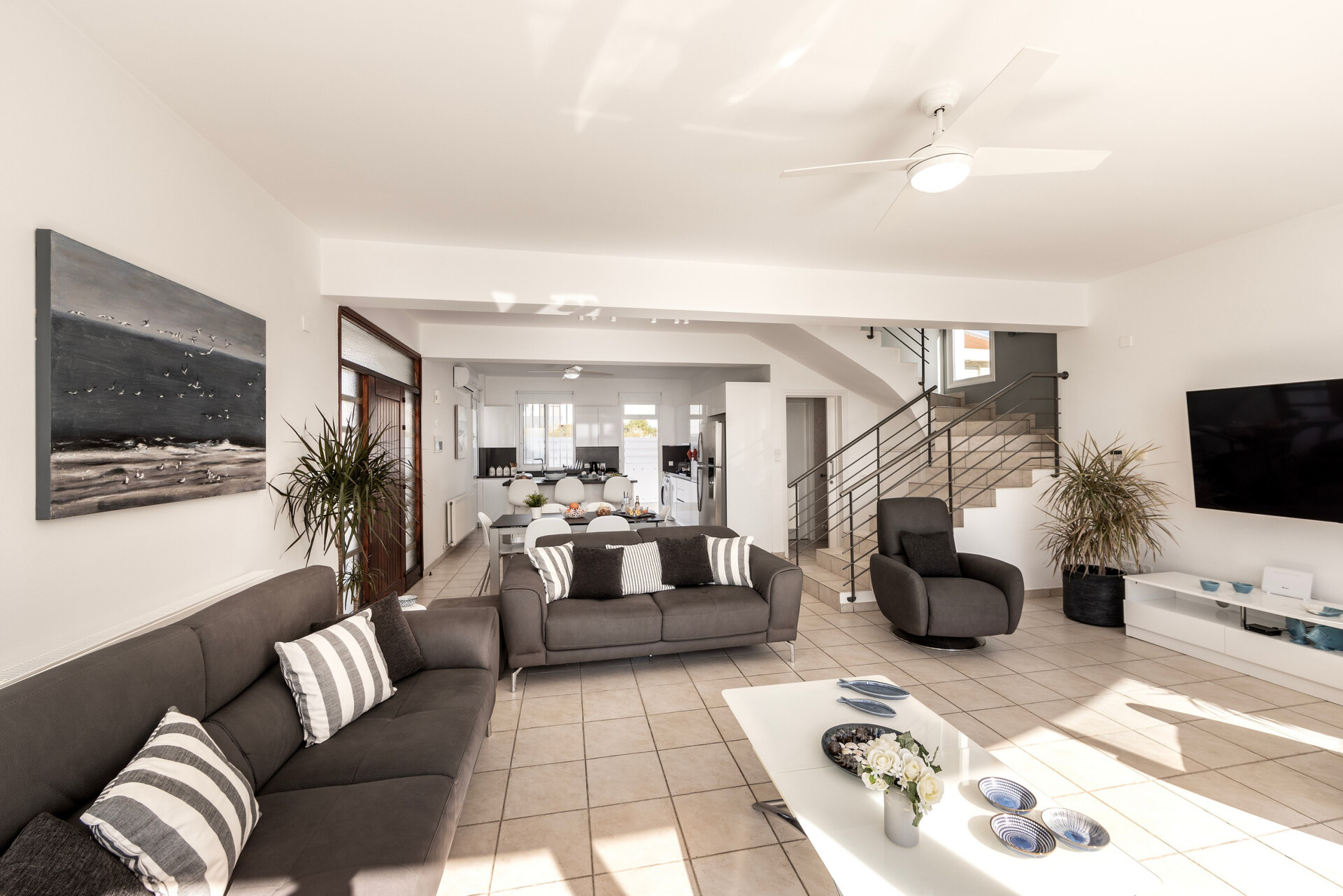 Perivolia Paradise: Vila s 4 spalnicami naprodaj, 1403