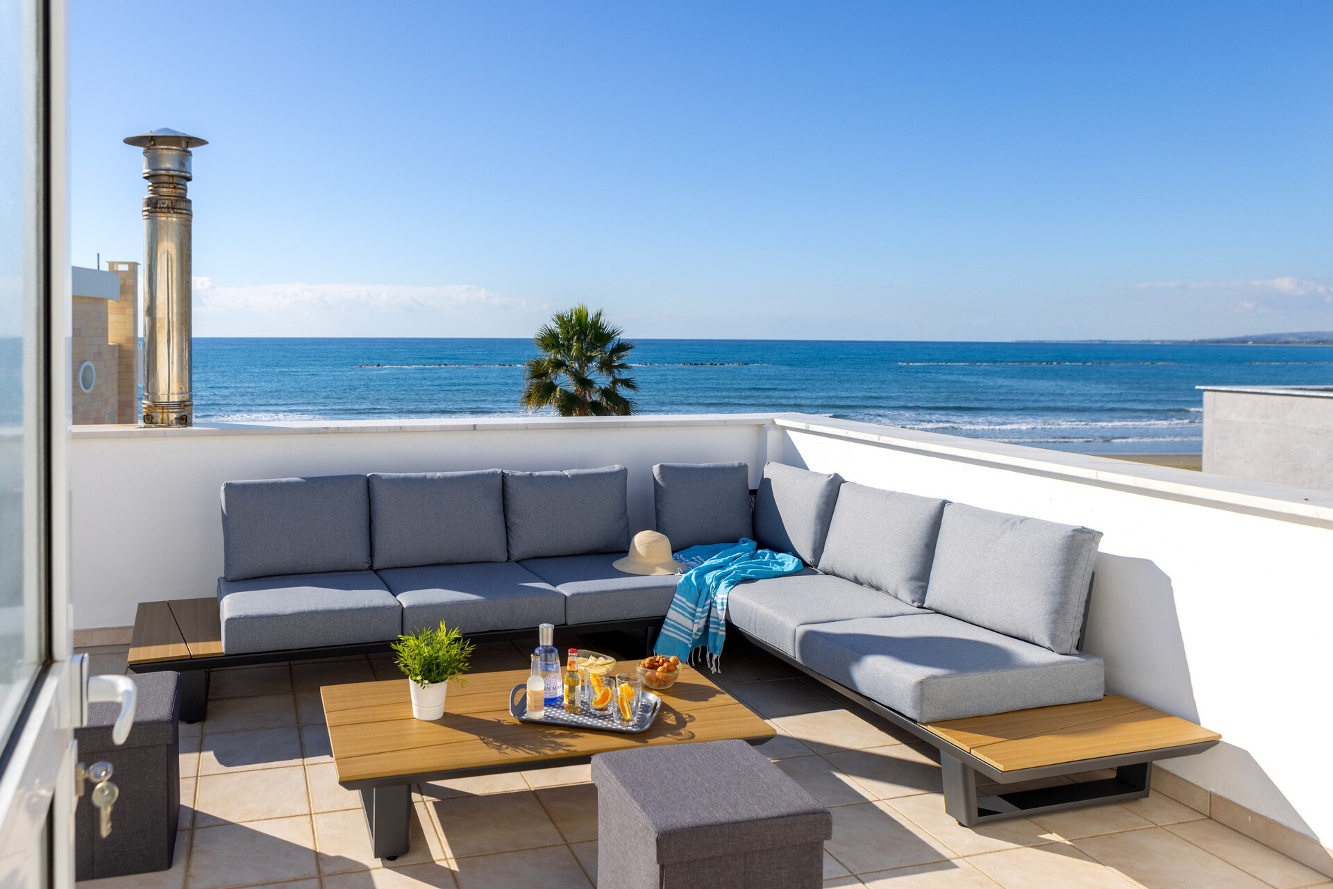 Perivolia Paradise: Vila s 4 spalnicami naprodaj, 1403