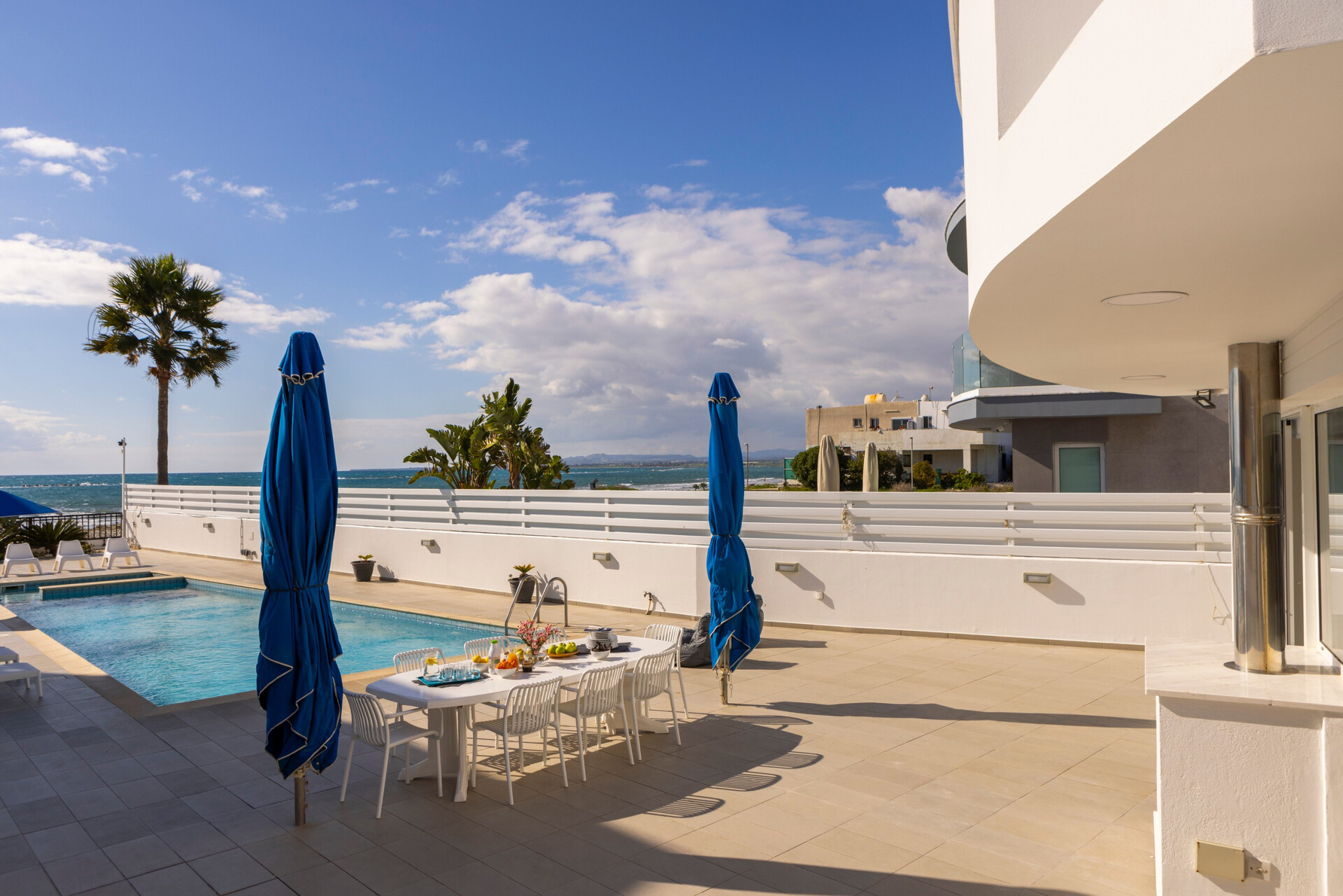 Perivolia Paradise: Vila s 4 spalnicami naprodaj, 1403