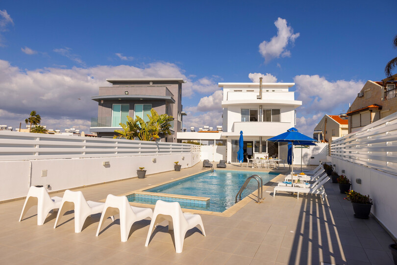Perivolia Paradise: Vila s 4 spalnicami naprodaj, 1403