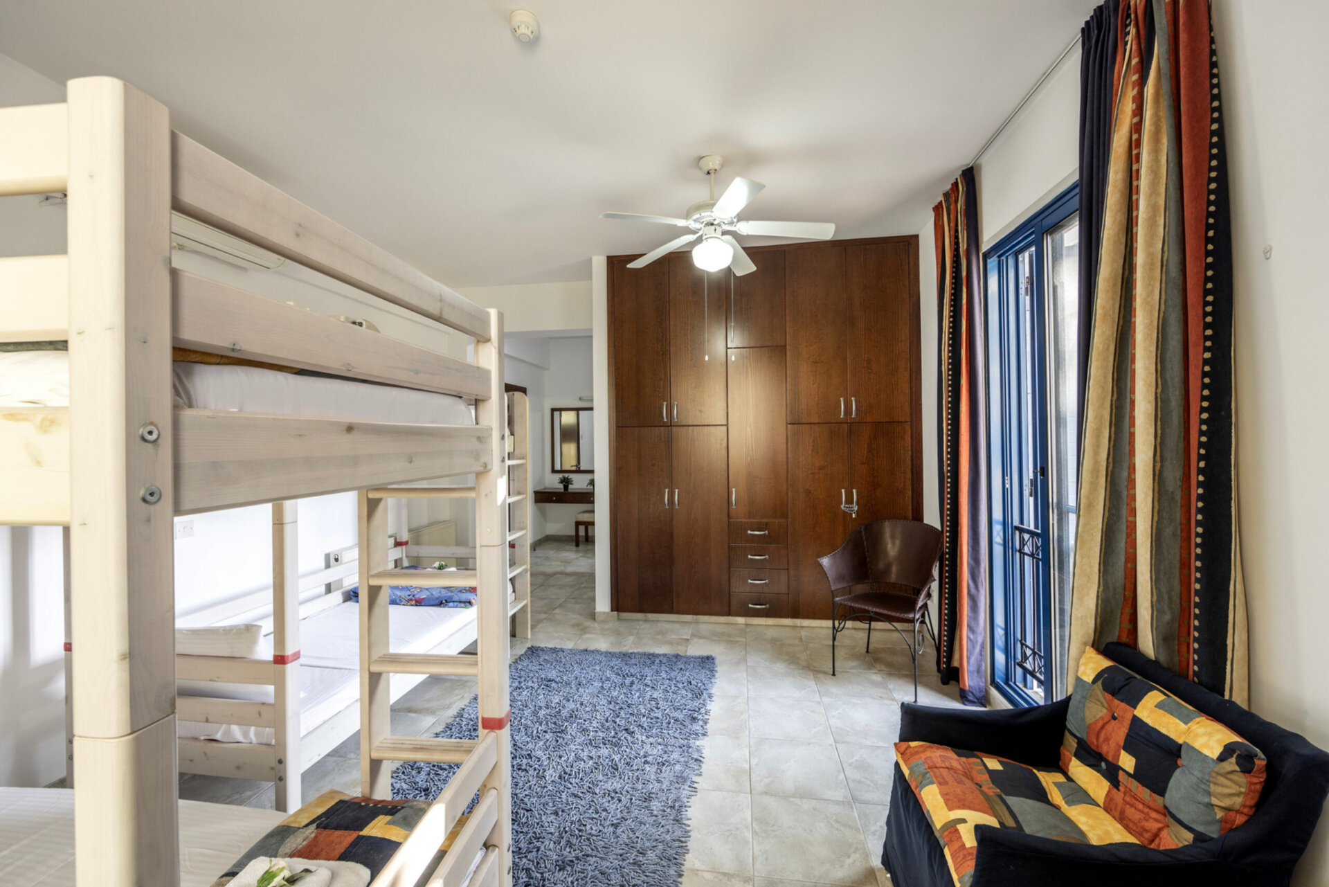 Moderna vila s 4 spalnicami Oasis v Ayia Napi, 1396