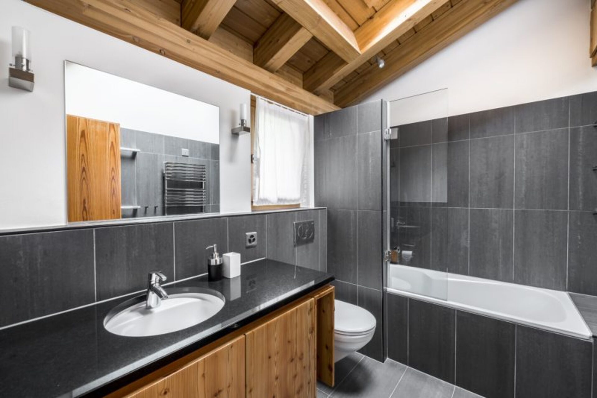 Gorski umik elegance 1014