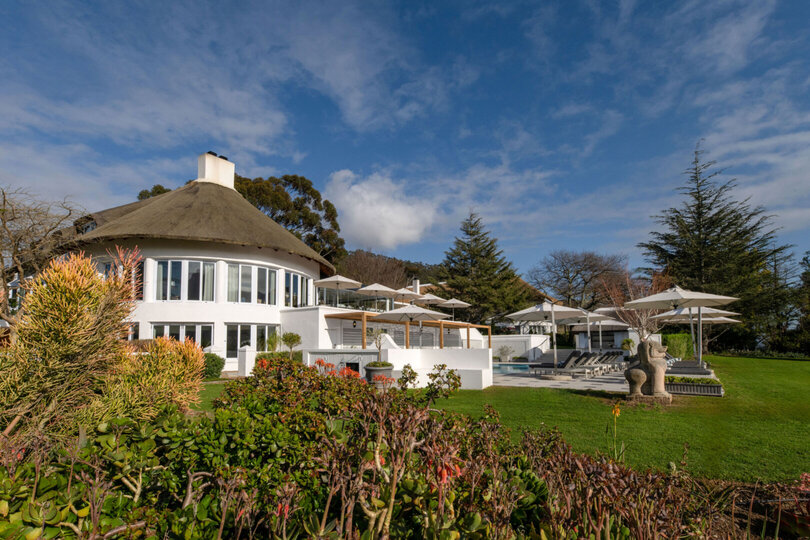 Breathtaking Views & Tranquil Luxury at Mont Rochelle, 1027