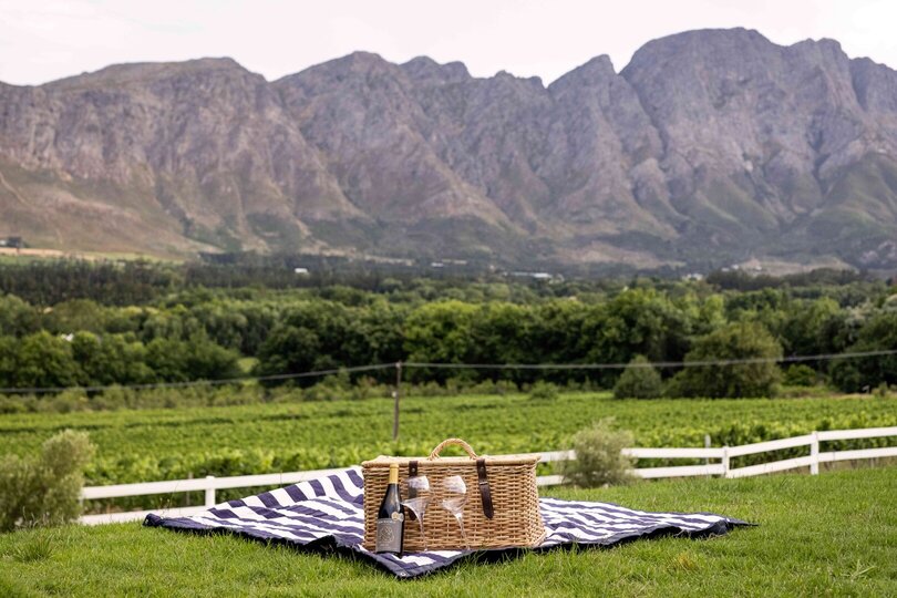 Breathtaking Views & Tranquil Luxury at Mont Rochelle, 1027