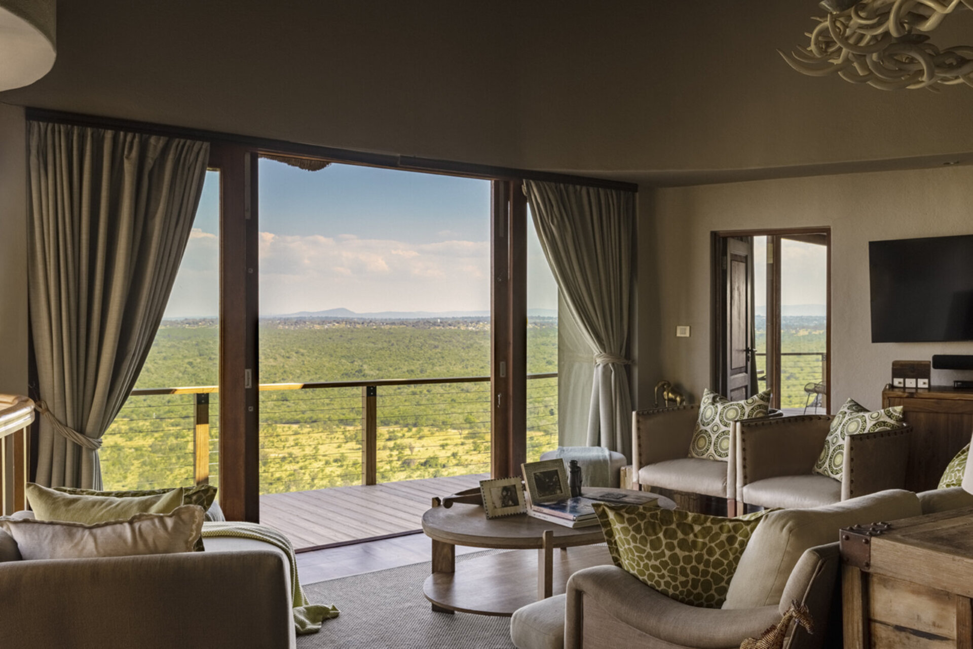 Ulusaba Rock: Elevated Luxury in the Wild 1029