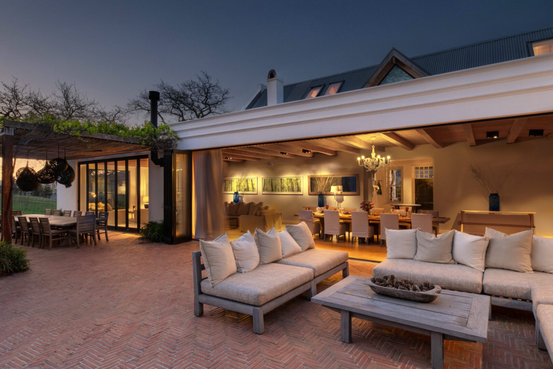 Elegant Pinotage Suites with Vineyard Mountain and Garden Views 1040