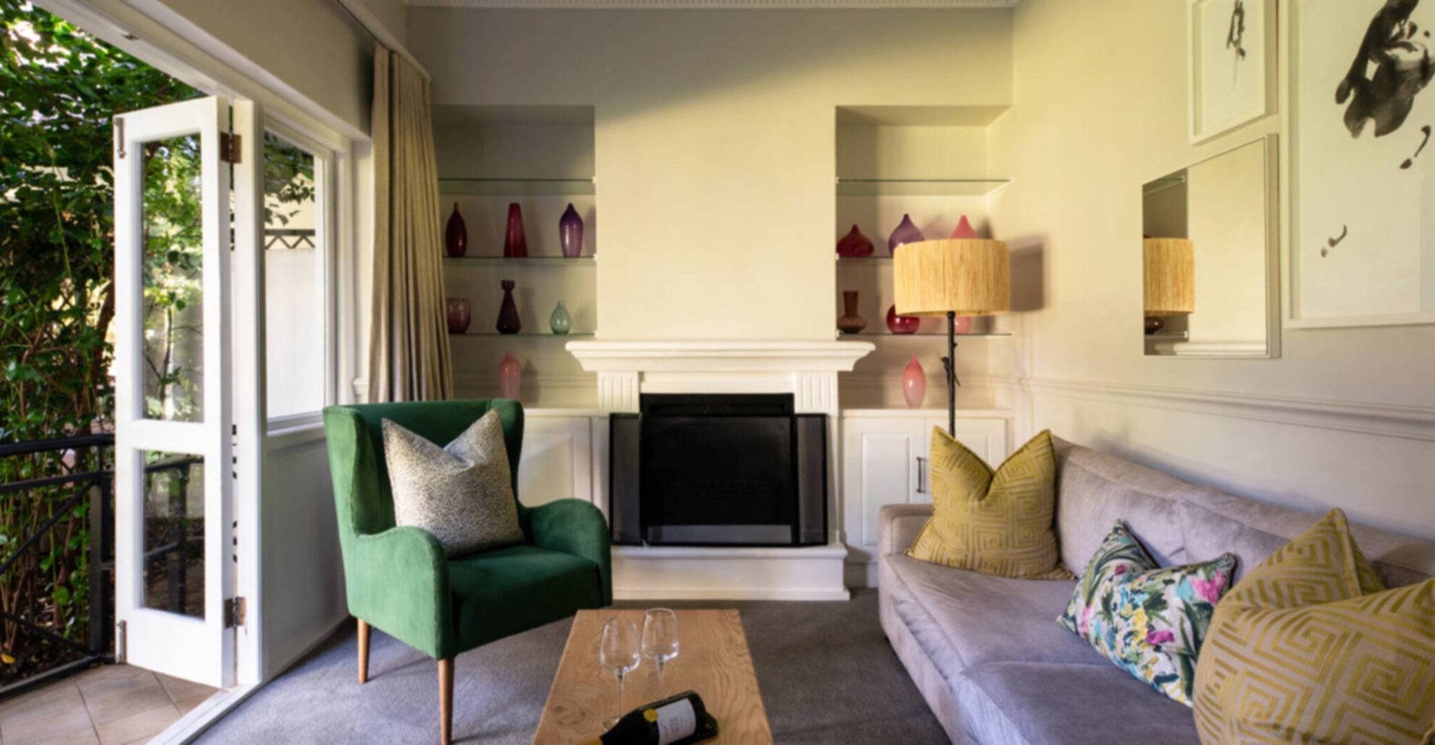 Elegant Pinotage Suites with Vineyard Mountain and Garden Views 1040