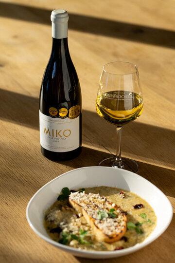 Viognier Room 1063