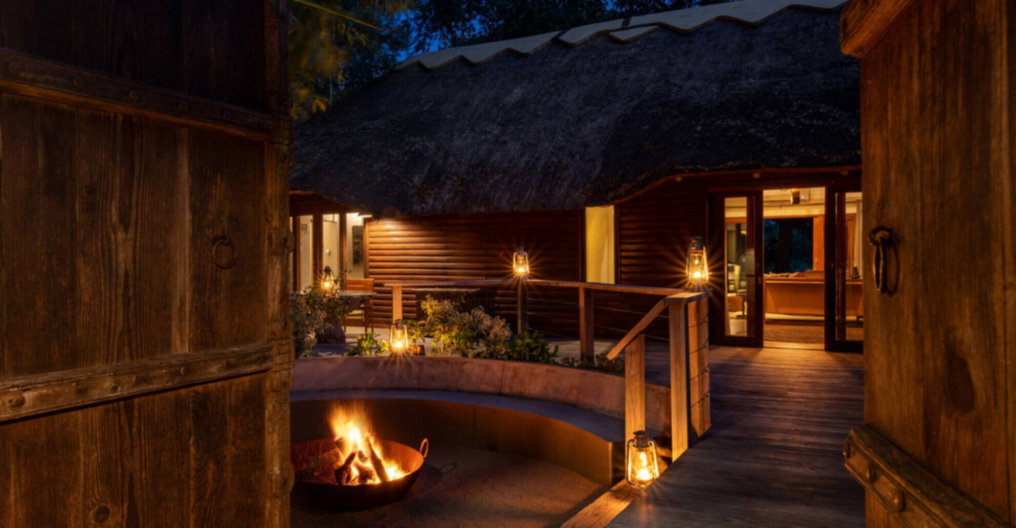 Plunge Pool & Outdoor Dining 1058