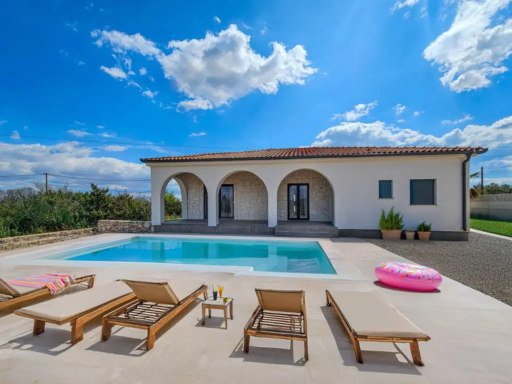 Mirna oaza: 3-sobna vila 1262, Bila Vlaka, Croatia