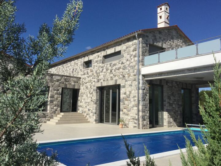 Vaš luksuzni oddih na popolni lokaciji – Sežana Villa 1003, Sežana, Slovenia