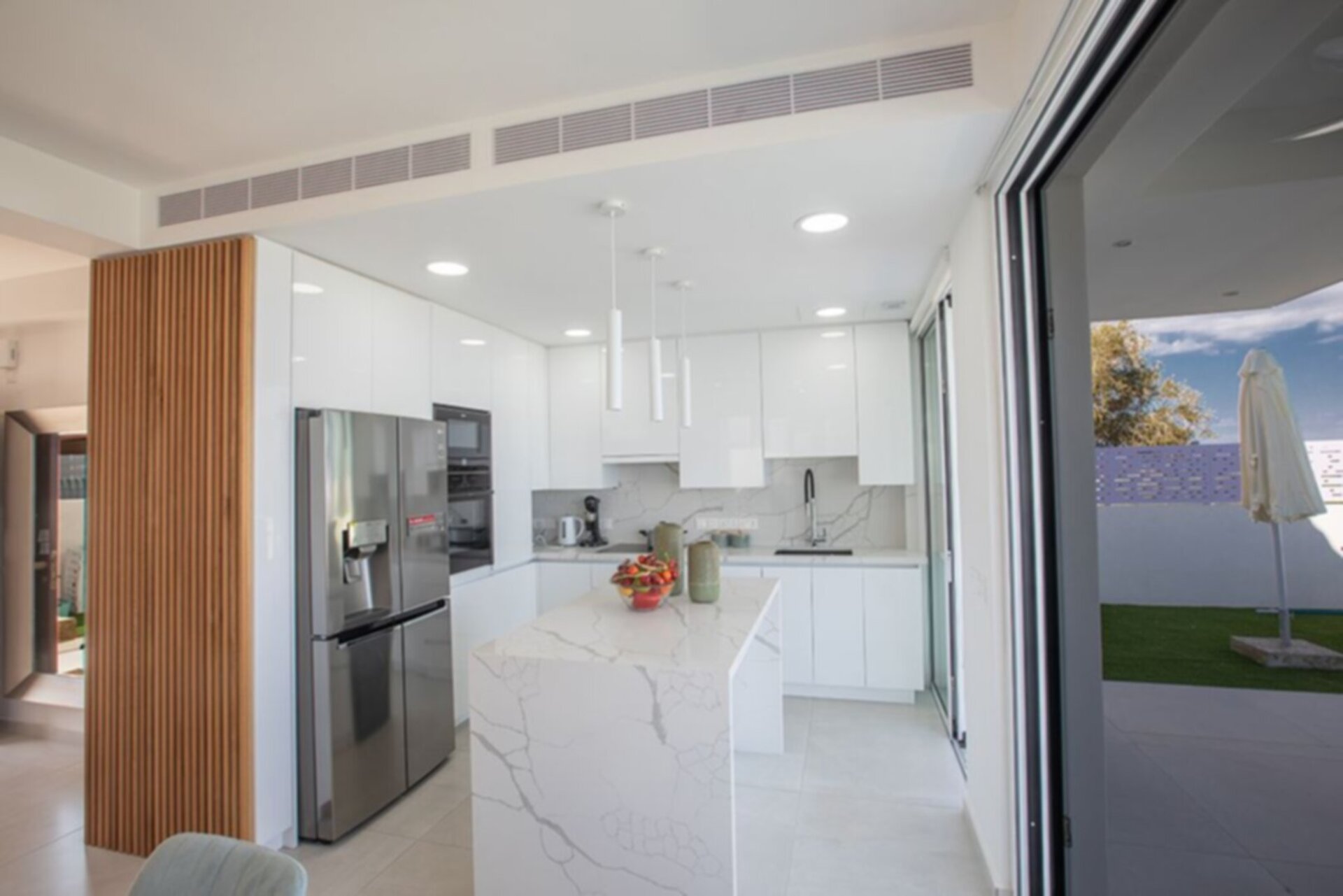 Sodobna vila z jacuzzijem in prostorom za žar, Protaras Villa 1027