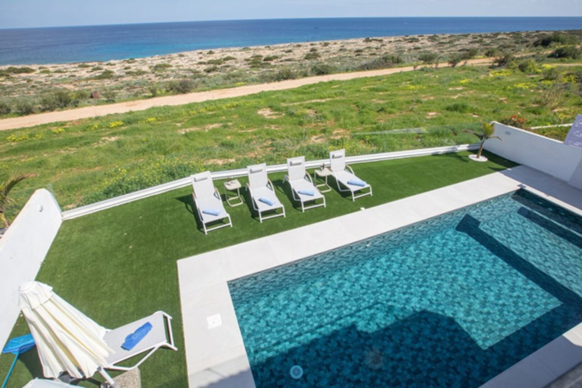 Sodobna vila z jacuzzijem in prostorom za žar, Protaras Villa 1027