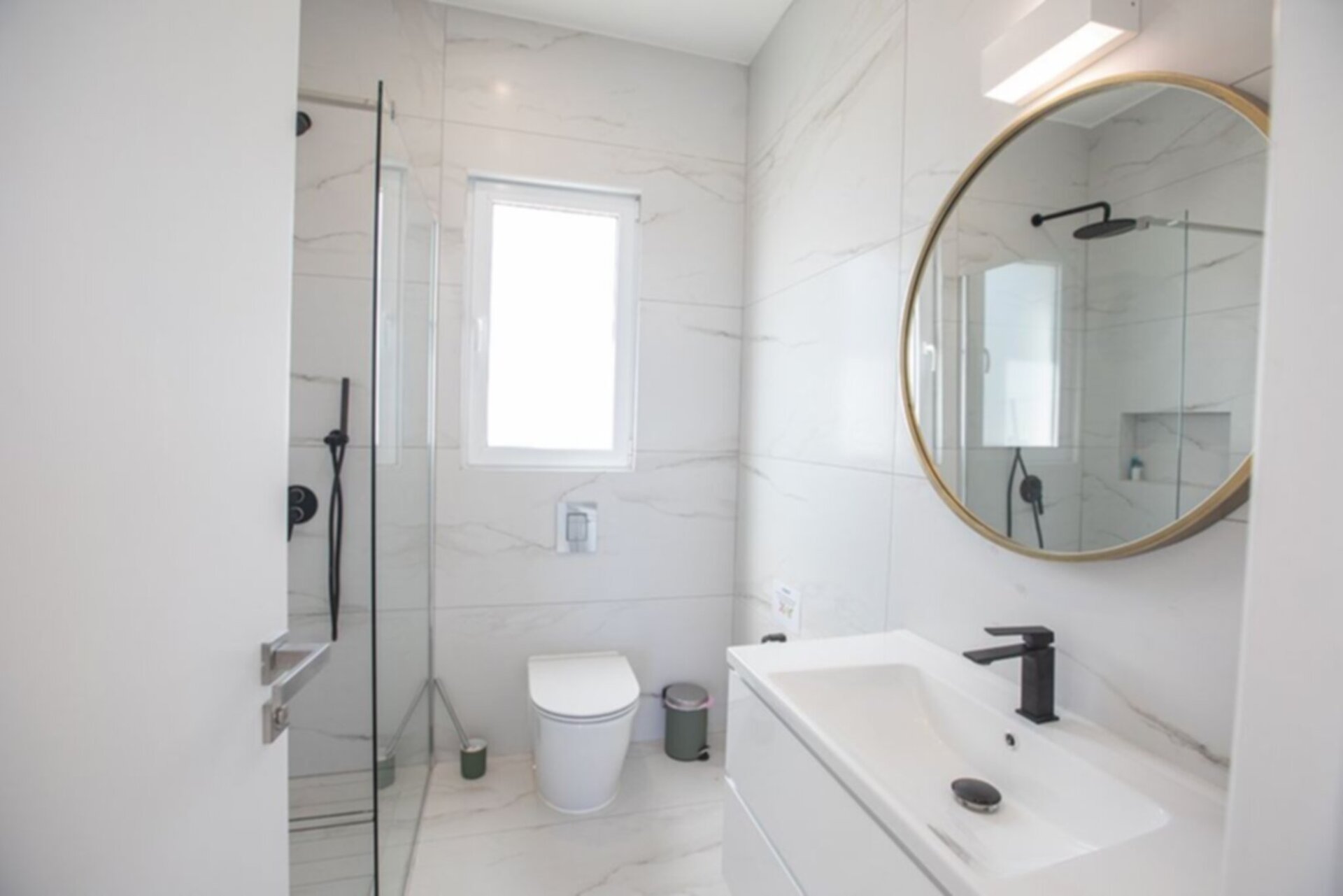 Sodobna vila z jacuzzijem in prostorom za žar, Protaras Villa 1027