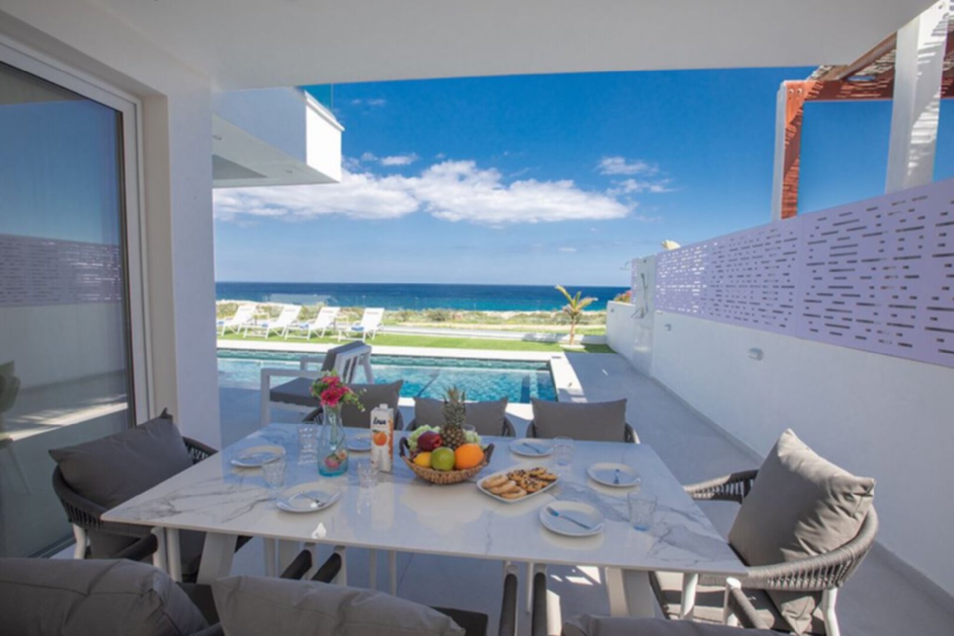 Sodobna vila z jacuzzijem in prostorom za žar, Protaras Villa 1027