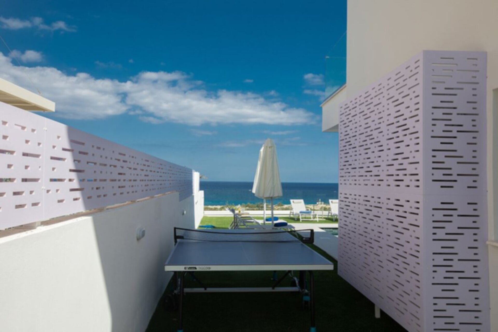 Sodobna vila z jacuzzijem in prostorom za žar, Protaras Villa 1027