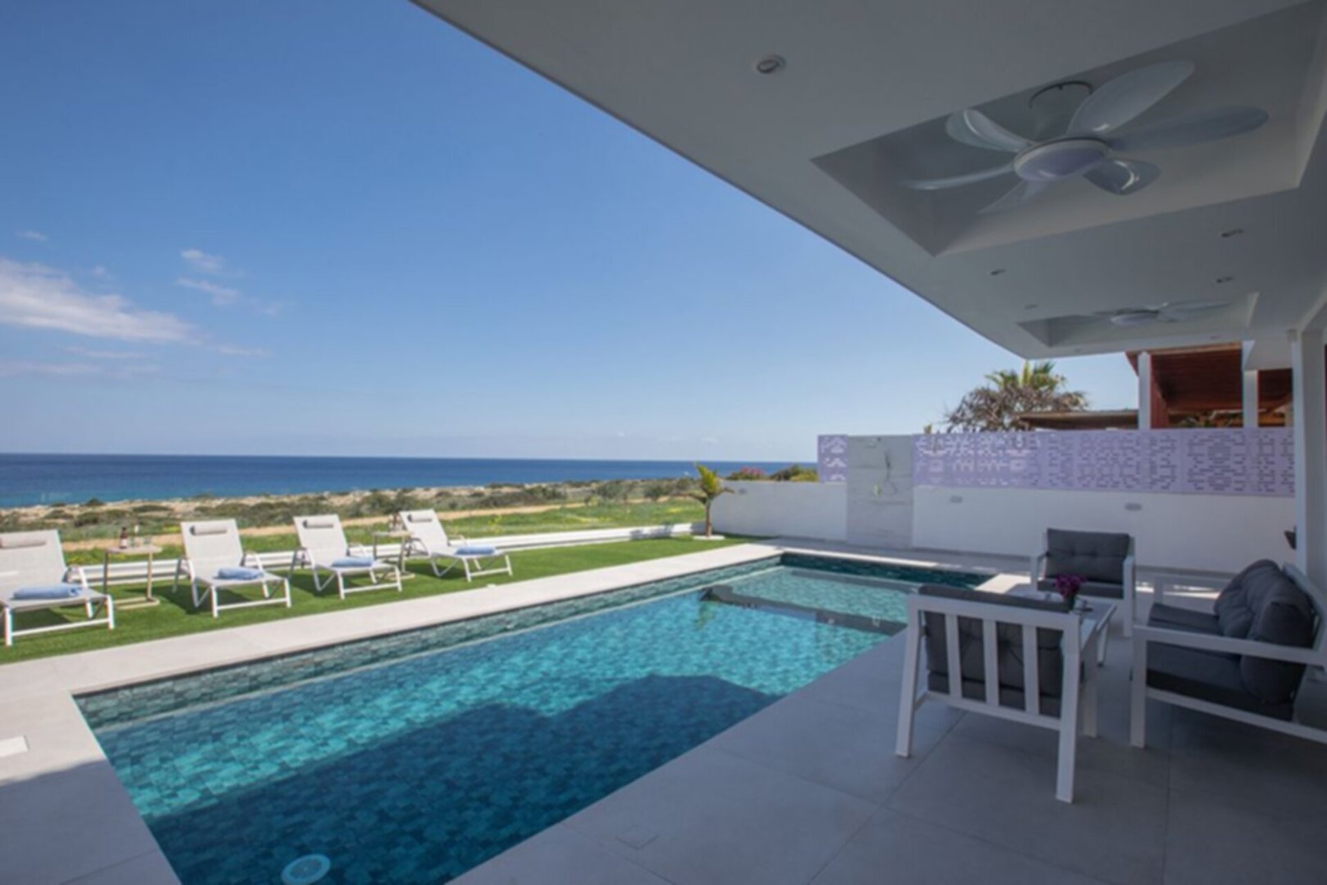 Sodobna vila z jacuzzijem in prostorom za žar, Protaras Villa 1027
