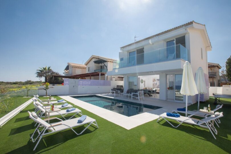 Sodobna vila z jacuzzijem in prostorom za žar, Protaras Villa 1027
