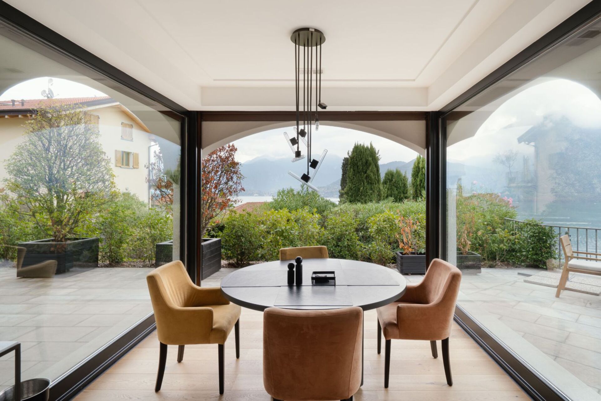 Luxurious Sanctuary Overlooking Lake Como