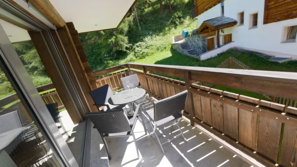 Prostorno 3-sobno stanovanje z balkonom v Zermattu, Zermatt Apartment 1238
