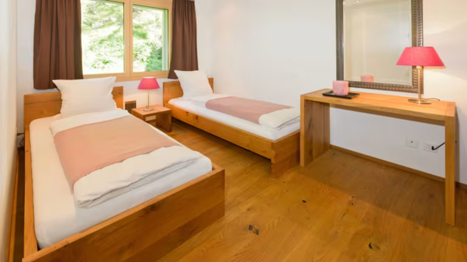 Prostorno 3-sobno stanovanje z balkonom v Zermattu, Zermatt Apartment 1238