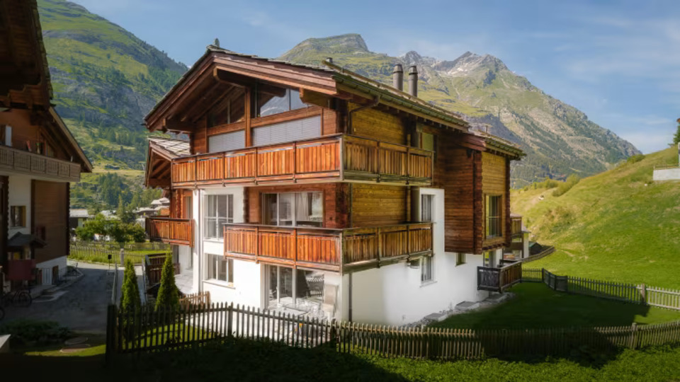 Prostorno 3-sobno stanovanje z balkonom v Zermattu, Zermatt Apartment 1238