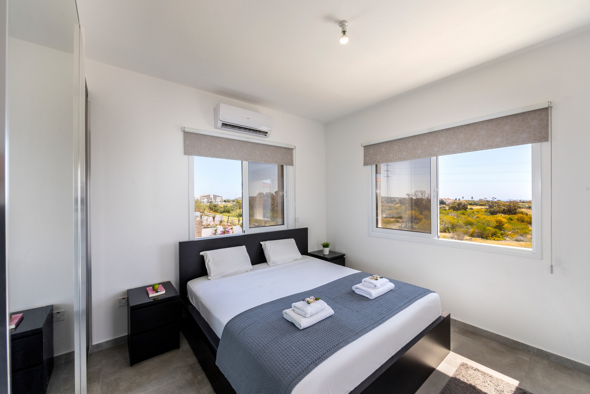 5 Star Villa Napa Bay Panorama - Modern Sea View Escape
