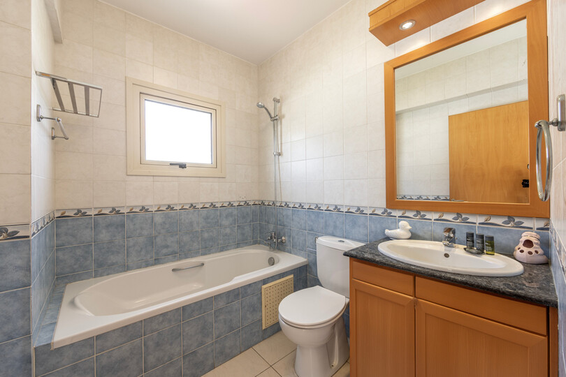 5 Star Villa Larnaca Chelidonia - Luxury Seafront Escape