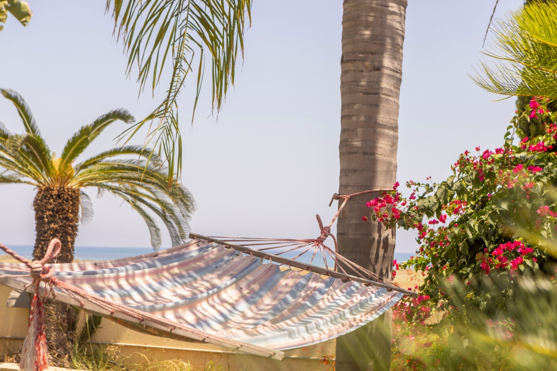 5 Star Villa Larnaca Chelidonia - Luxury Seafront Escape