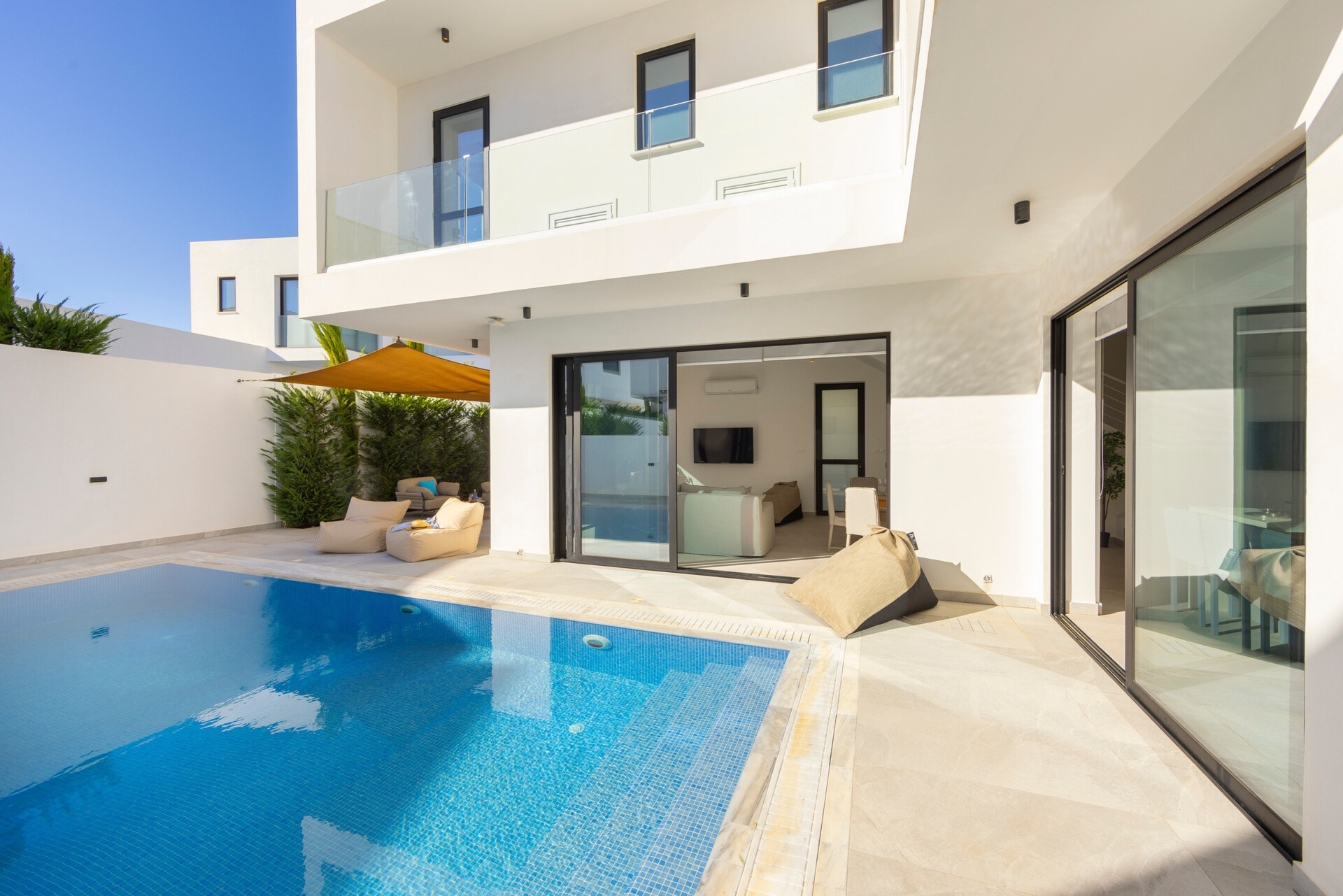 5 Star Villa Periyiali Seaside Haven - Cliffside Coastal Retreat