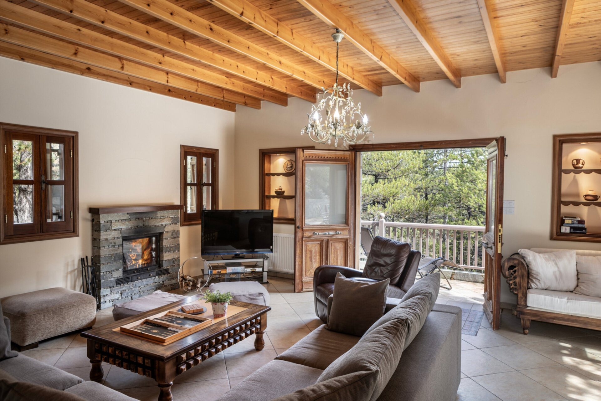 5 Star Villa Troodos Mature Pine Chalet - Forest Mountain Escape