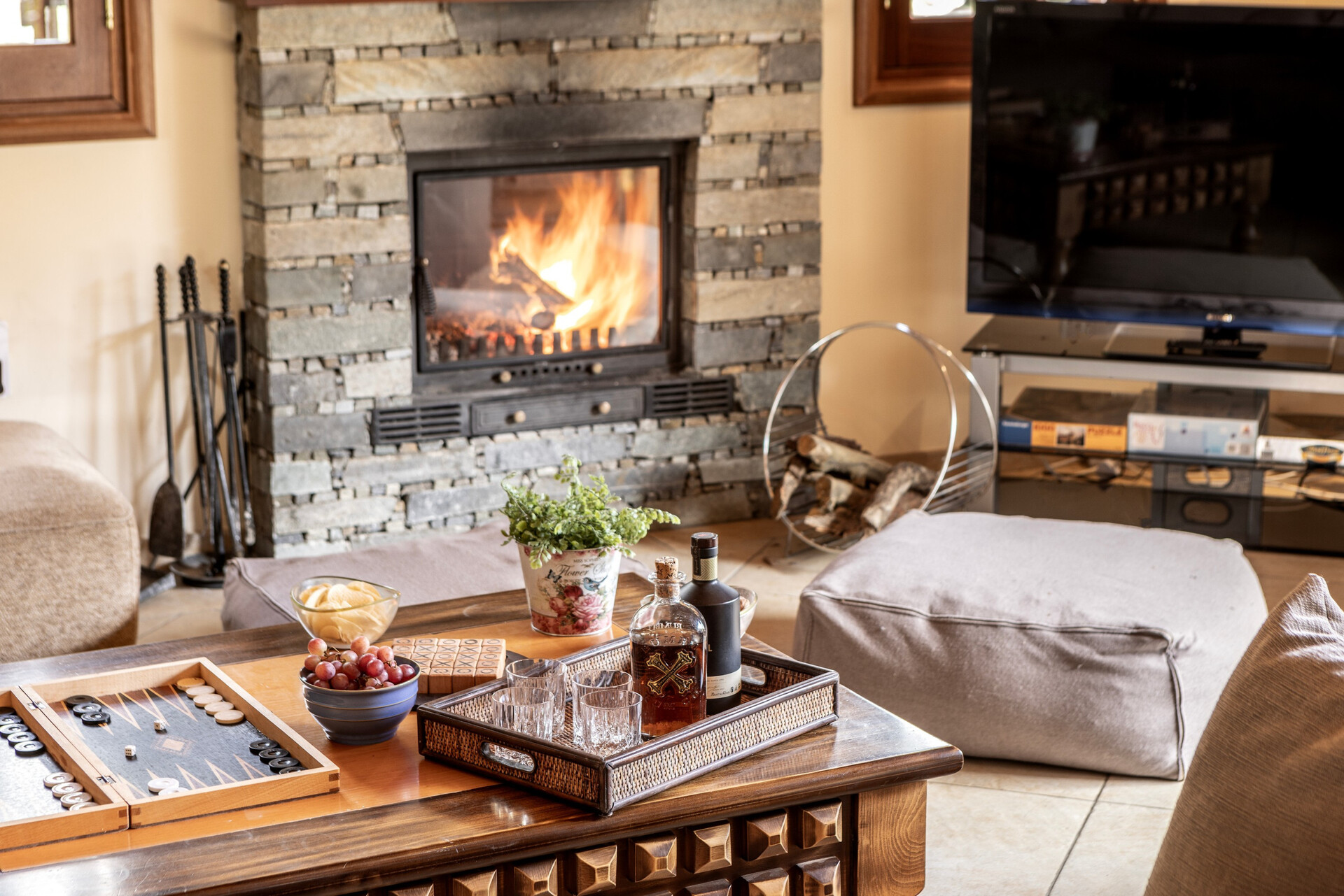 5 Star Villa Troodos Mature Pine Chalet - Forest Mountain Escape