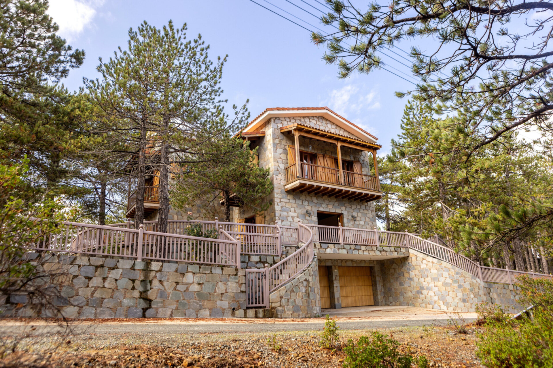 5 Star Villa Troodos Mature Pine Chalet - Forest Mountain Escape
