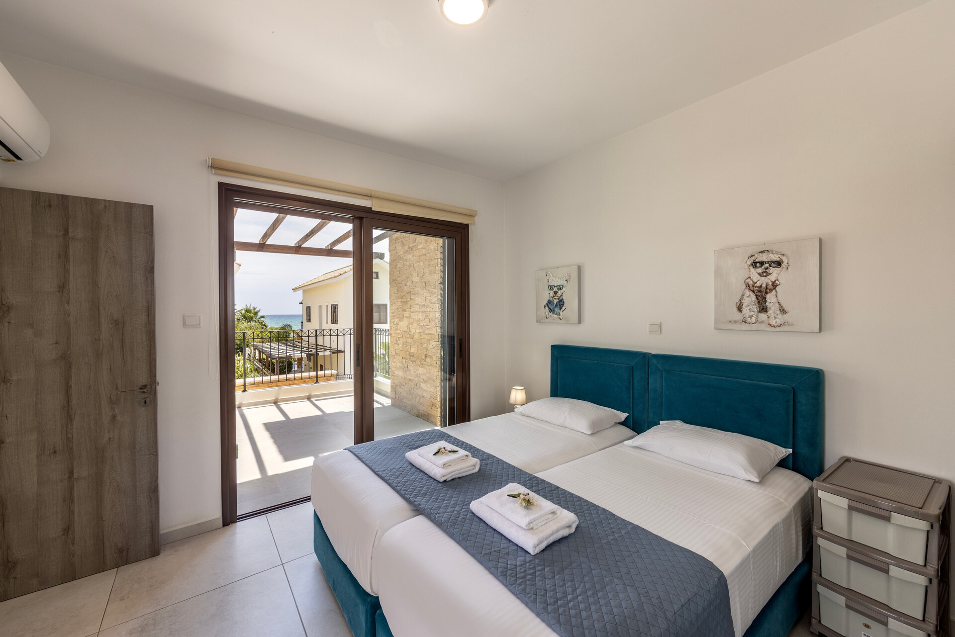 5 Star Villa Ionion H15 - Contemporary Seaside Retreat.