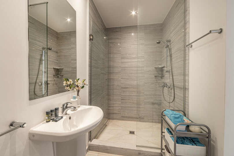 5 Star Villa Elaia Seafront - Panoramic Coastal Escape