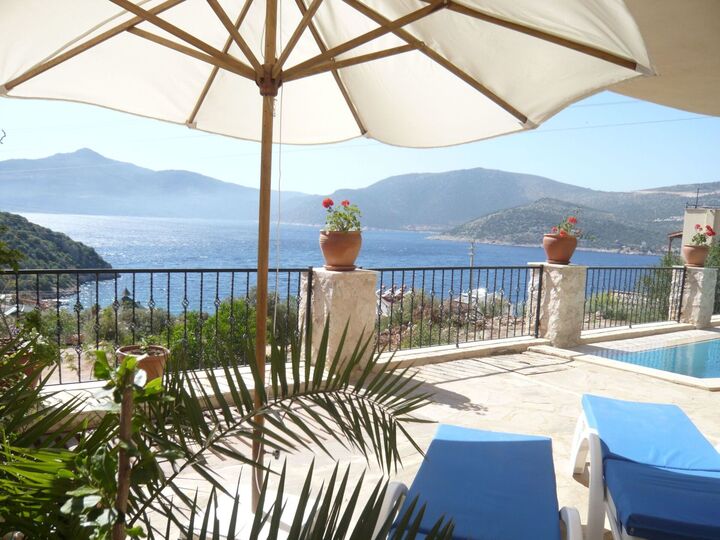 Vila s 5 spalnicami z lastno kopalnico v bližini plaže Kalkan, Antalya, Türkiye