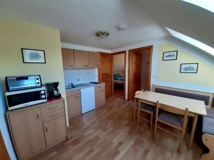 Charming 3-Bed Apartment in Deutschlandsberg, Sleeps 6, 1118