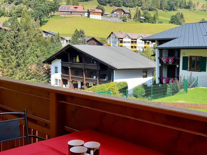 2-Bed Apartment in Spittal an der Drau, Sleeps 5, 1101