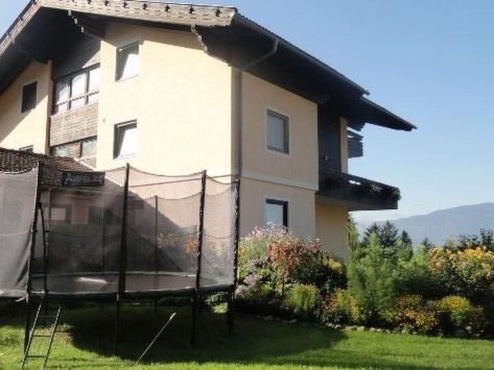 2-Bed Apartment in Spittal an der Drau, Sleeps 6, 1080