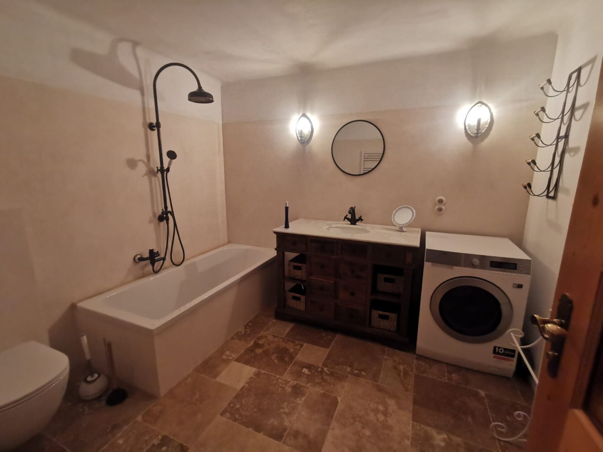 Inviting 6-Bed House in Murau, Sleeps 22, 1022