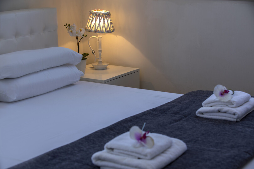 5 Star Aster Seaside Suite – Stylish Retreat in Cape Greco