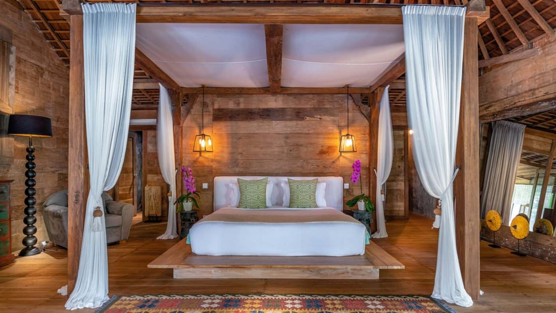 5 Star Villa Nag Shampa – A Private Balinese Masterpiece