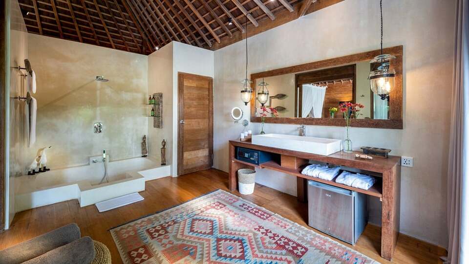 5 Star Villa Nag Shampa – A Private Balinese Masterpiece