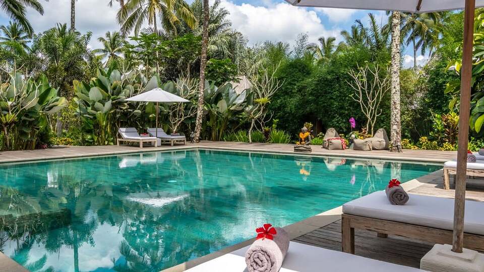 5 Star Villa Nag Shampa – A Private Balinese Masterpiece