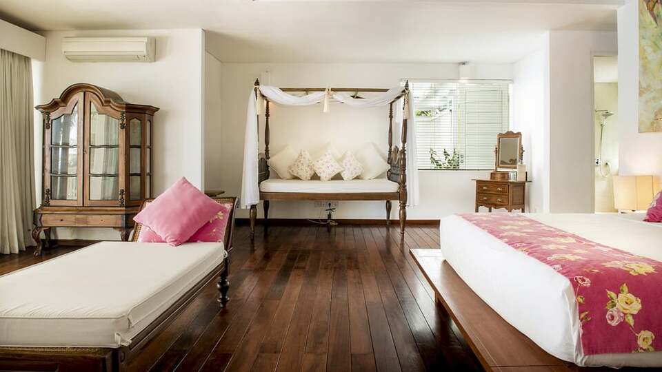 5 Star Villa Stella – Elegant Beachfront Serenity