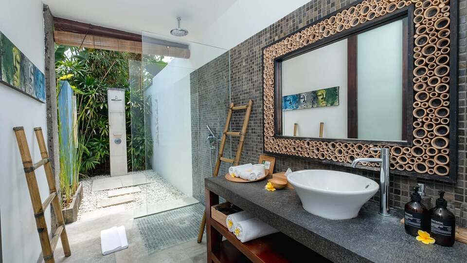 5 Star Anjali Villas – A Private Collection of Balinese Elegance