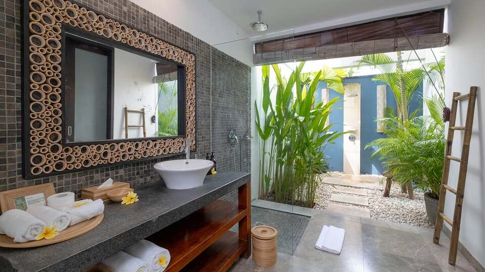 5 Star Anjali Villas – A Private Collection of Balinese Elegance